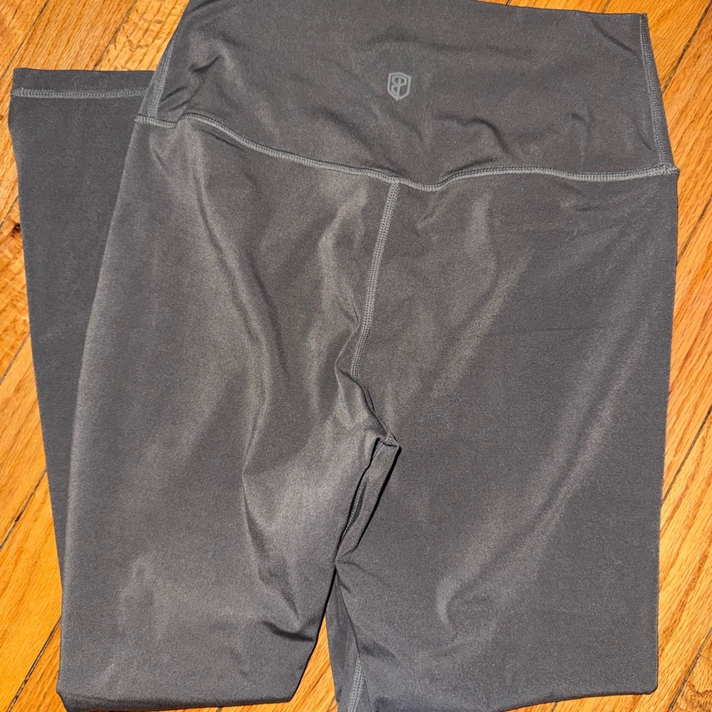 Born Primitive Gray and Green Leggings - Picture 5 of 11